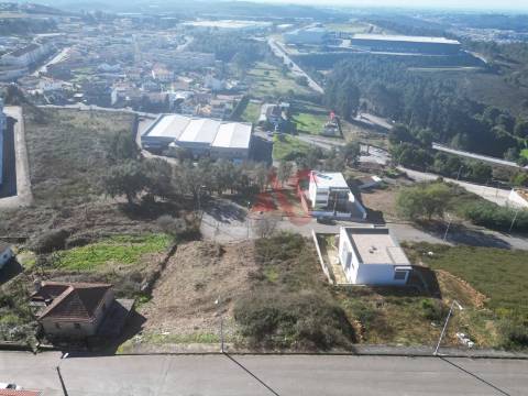 Lote Urbano de 650 m² com Excelente Localização e Vista Panorâmica em Seroa, Paços de Ferreira