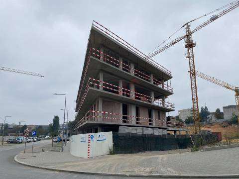 Loja no RC do Empreendimento EDIFÍCIO TNPRAÇA em Lousada