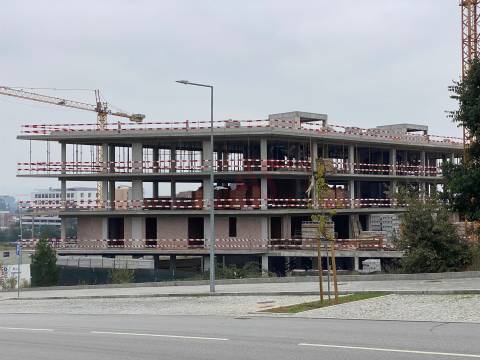 Loja no RC do Empreendimento EDIFÍCIO TNPRAÇA em Lousada