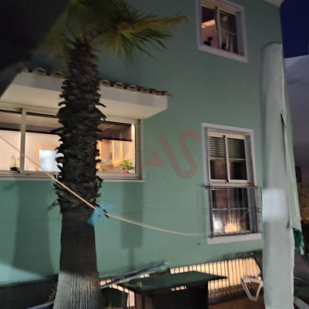 Moradia em Banda T4 com Piscina em Almancil, Loulé