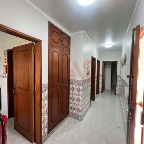 Apartamento T2 Remodelado – Pronto a Habitar em Portimão