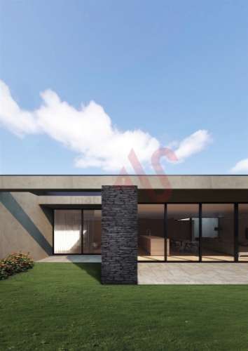 Moradia T3 em Banda no Empreendimento – Villa 48 em Palmeira, Braga com piscina