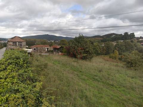 Quinta com 33.206 m² em Casais, Lousada