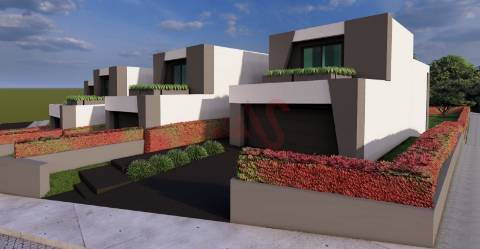 Moradia T3 em Banda em construção em Idães, Felgueiras