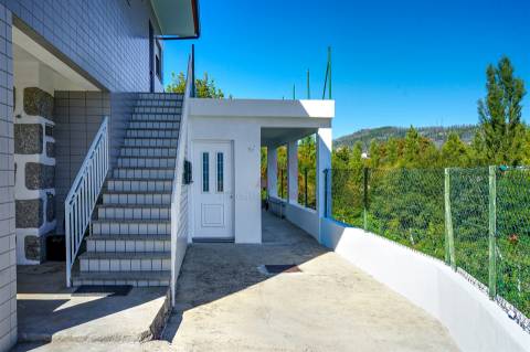 Moradia T3 em Serzedo, Guimarães