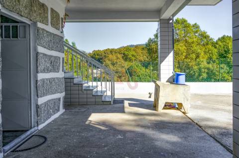 Moradia T3 em Serzedo, Guimarães