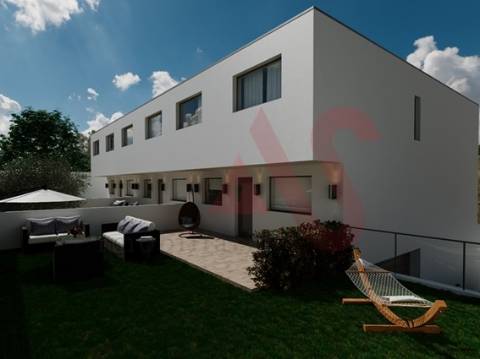 Moradia T3 em Banda em construção - Ordem, Lousada