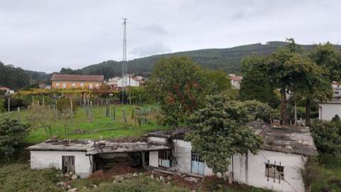 Terreno de construção com 2.800 m² em Sousela, Lousada