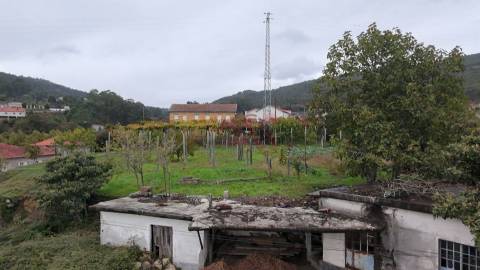 Terreno de construção com 2.800 m² em Sousela, Lousada