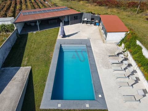 Moradia Térrea T3 com piscina em Moreira de Cónegos, Guimarães