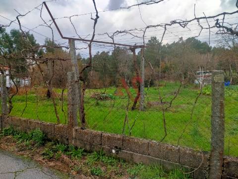 Terreno para construção com 1.960 m² em Regadas, Fafe