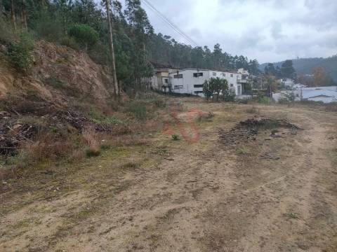 Terreno rústico com 4.884 m² em Santa Eulália, Vizela