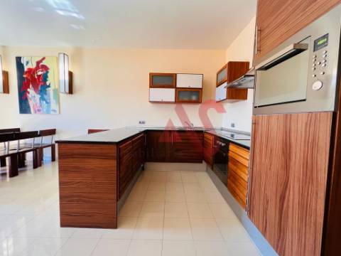 Apartamento T2 Mobilado com 2 Piscinas inserido no Hotel Balaia Atlântico