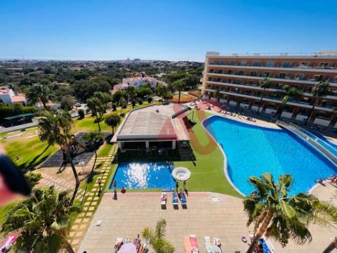 Apartamento T2 Mobilado com 2 Piscinas inserido no Hotel Balaia Atlântico