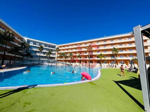 Apartamento T2 Mobilado com 2 Piscinas inserido no Hotel Balaia Atlântico