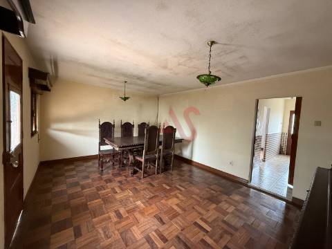 Moradia T2 em Agrela, Santo Tirso – Para Remodelação.