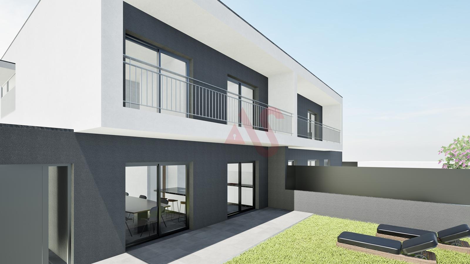 Moradia Geminada T3 de Luxo, com 1 Suite, Garagem fechada, cozinha mobilada Open Space em Felgueiras