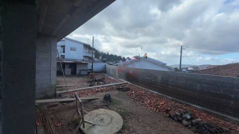 Moradia Geminada T3 | Caramos, Felgueiras