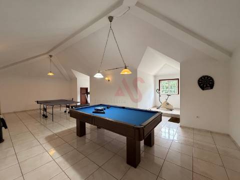 Moradia T3 com 1.600 m² de terreno em Vilarinho, Santo Tirso