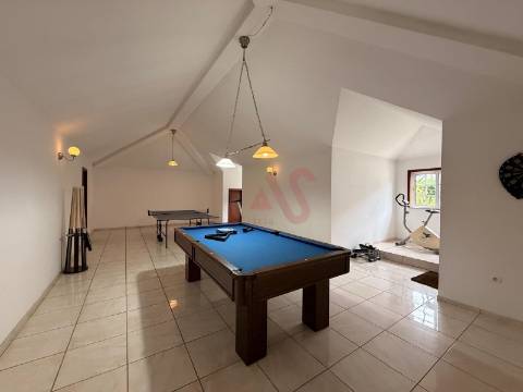 Moradia T3 com 1.600 m² de terreno em Vilarinho, Santo Tirso