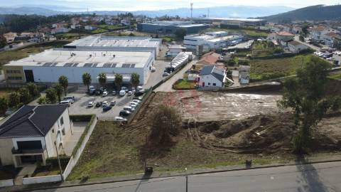 Terreno para Construção com 620 m² em Barrosas Idães, Felgueiras