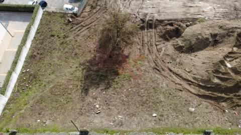Terreno para Construção com 620 m² em Barrosas Idães, Felgueiras