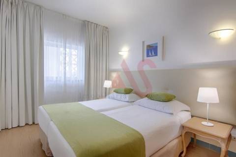 Apartamento T1 de Luxo Totalmente Mobilado inserido no Luna Miramar Club em Albufeira