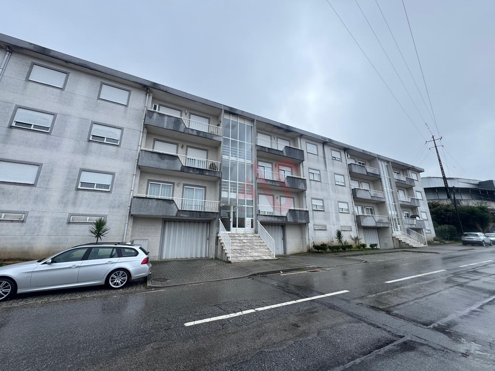 Apartamento T3 à venda em Barrosas (Santo Estêvão), Lousada