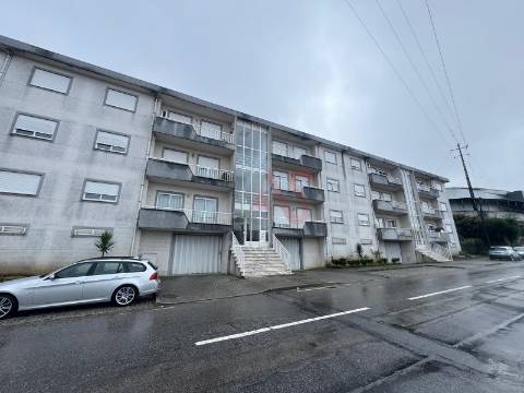 Apartamento T3 à venda em Barrosas (Santo Estêvão), Lousada