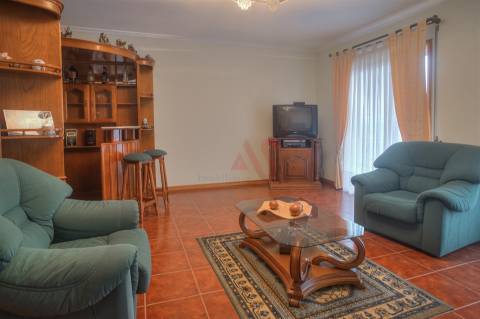 Apartamento T3 à venda em Barrosas (Santo Estêvão), Lousada