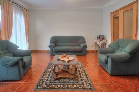Apartamento T3 à venda em Barrosas (Santo Estêvão), Lousada