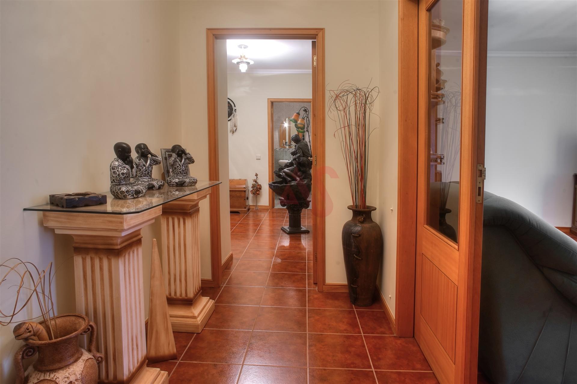 Apartamento T3 à venda em Barrosas (Santo Estêvão), Lousada