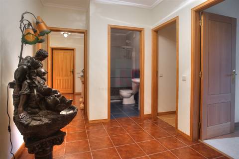 Apartamento T3 à venda em Barrosas (Santo Estêvão), Lousada