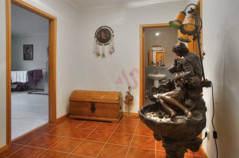 Apartamento T3 à venda em Barrosas (Santo Estêvão), Lousada