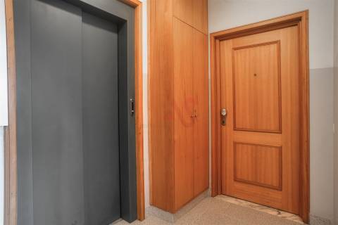 Apartamento T3 à venda em Barrosas (Santo Estêvão), Lousada