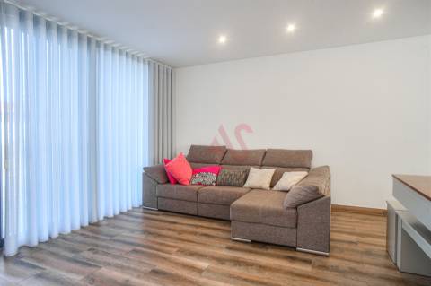 Moradia T5 a 400 metros da praia com Piscina em Aguçadoura – Póvoa de Varzim