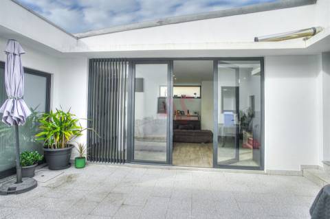 Moradia T5 a 400 metros da praia com Piscina em Aguçadoura – Póvoa de Varzim