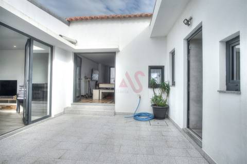 Moradia T5 a 400 metros da praia com Piscina em Aguçadoura – Póvoa de Varzim