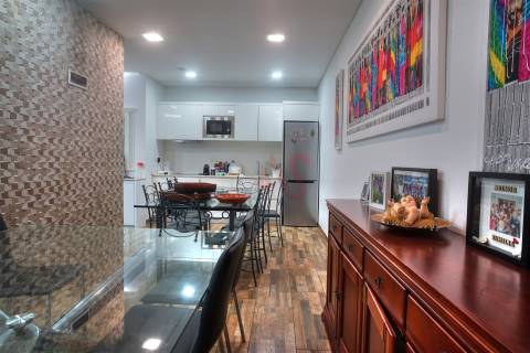 Moradia T4+1 com Espaço Comercial  em Sousa, Felgueiras