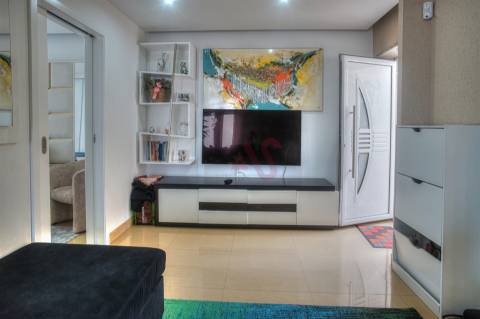 Moradia T4+1 com Espaço Comercial  em Sousa, Felgueiras