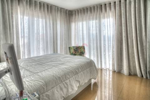 Moradia T4+1 com Espaço Comercial  em Sousa, Felgueiras