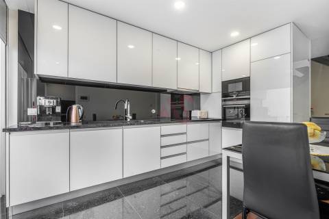 Moradia T3 Moderna com Acabamentos Premium em A ver o Mar - Póvoa de Varzim