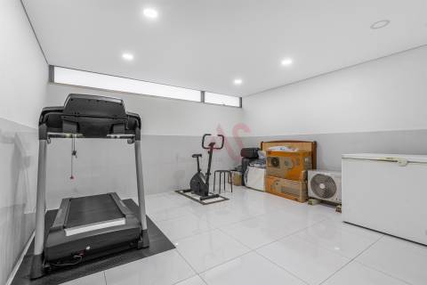 Moradia T3 Moderna com Acabamentos Premium em A ver o Mar - Póvoa de Varzim