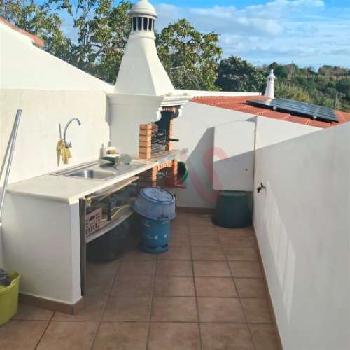 Moradia T3 ( + T1 + T2 Duplex) com Piscina em Albufeira