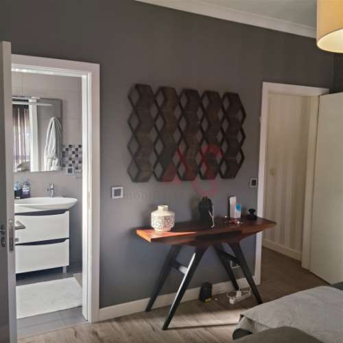 Moradia T3 ( + T1 + T2 Duplex) com Piscina em Albufeira