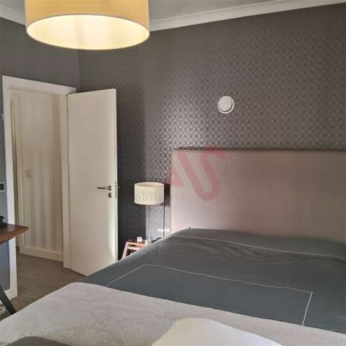 Moradia T3 ( + T1 + T2 Duplex) com Piscina em Albufeira