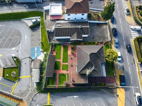 Moradia T3 no Centro de Felgueiras – Oportunidade Única no Coração da Cidade