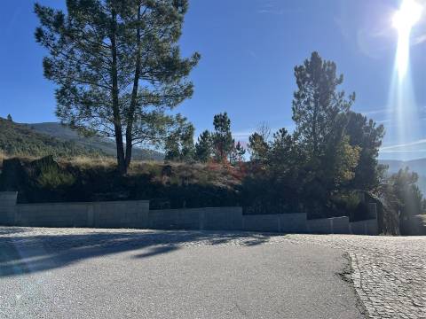 Terreno para construção com 9.638 m2 em Aboadela, Amarante