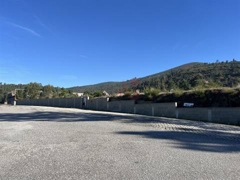 Terreno para construção com 9.638 m2 em Aboadela, Amarante