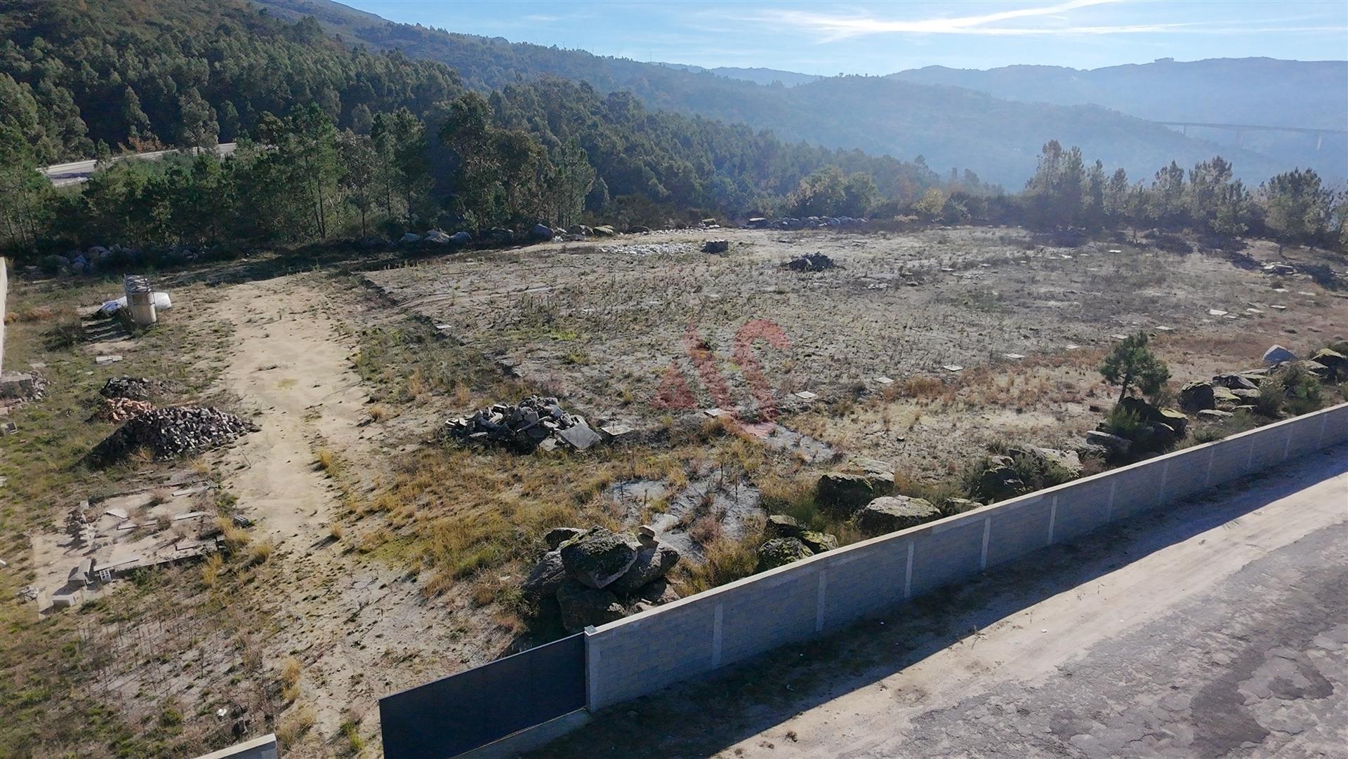 Terreno para construção com 9.638 m2  e a Proposta já aprovada com Alvará | em Aboadela, Amarante
